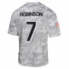 Bijan Robinson Atlanta Falcons Nike Jugend 2024 Salute to Service Spieltrikot – Arctic Camo